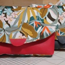 Pochette porté poignet